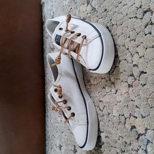 NWOT Sperry sneaker